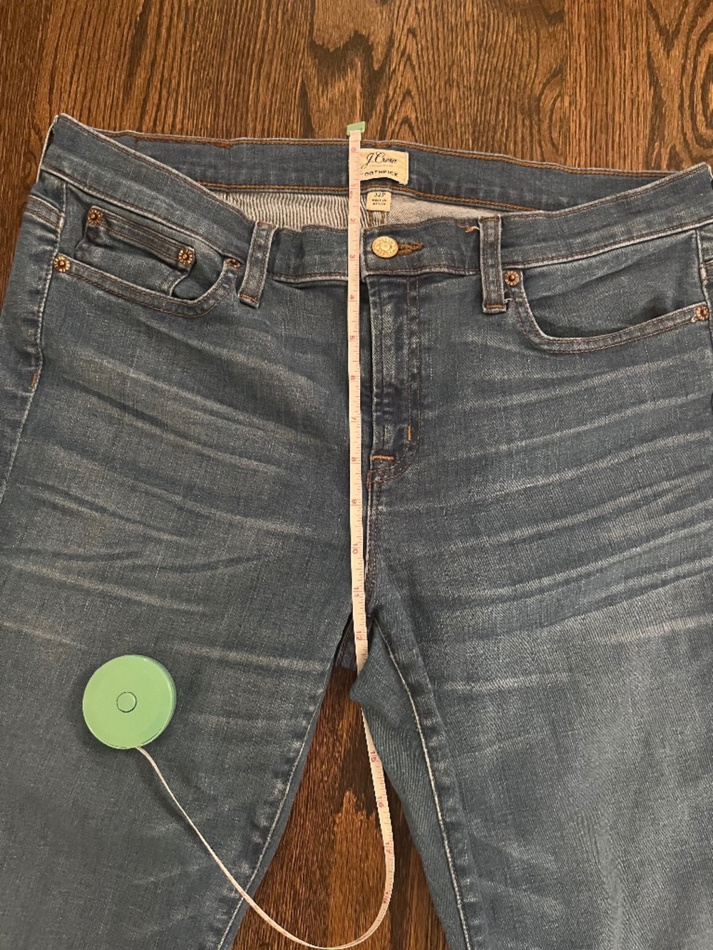 J.Crew Medium Wash Distressed Knee-Rip Skinny Jeans | Stretch Denim - Sz 32P